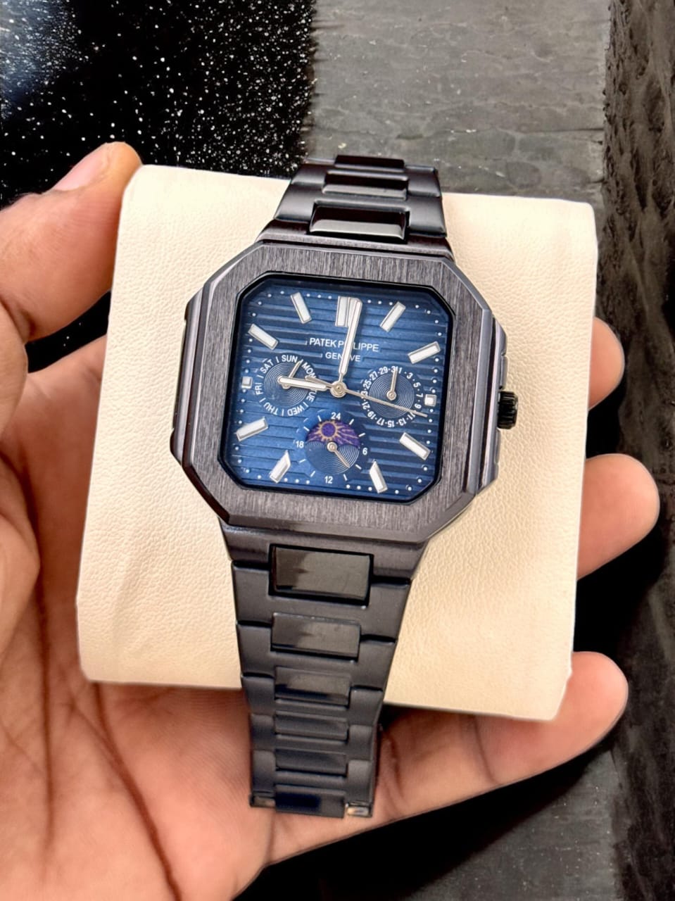 Patek Philippe Cubitus 5822P-001