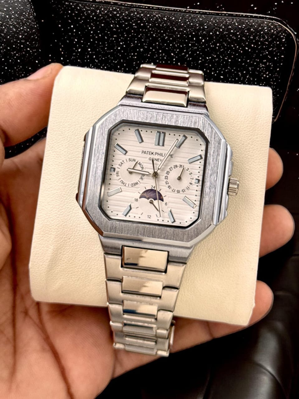 Patek Philippe Cubitus 5822P-001