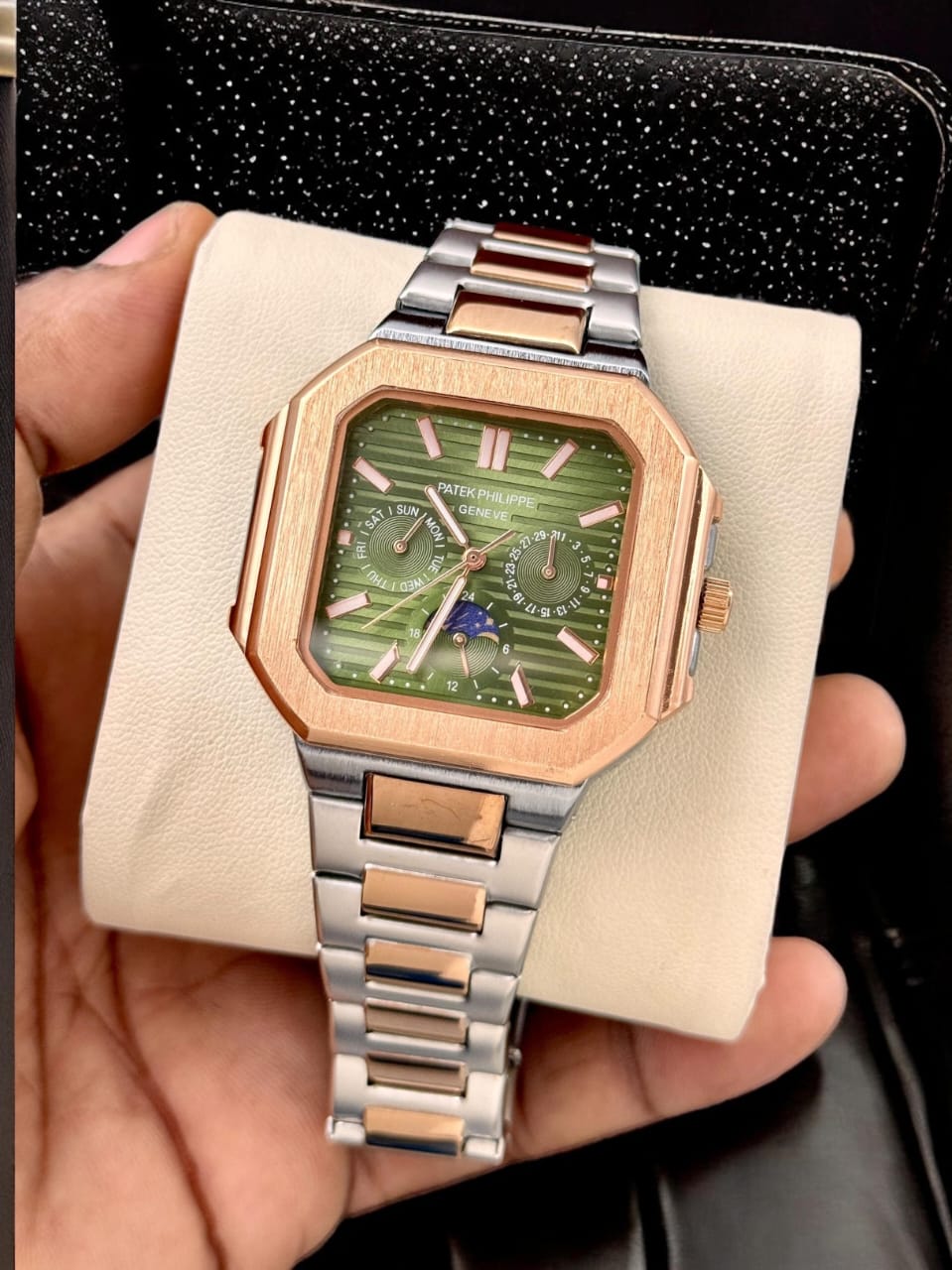 Patek Philippe Cubitus 5822P-001
