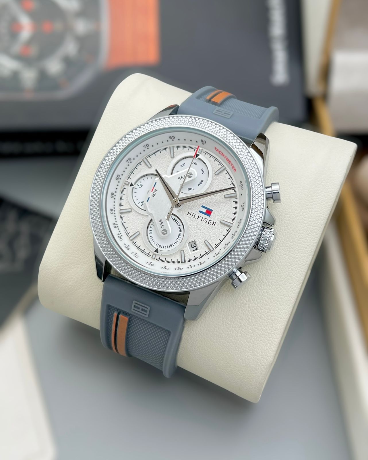 Tommy Hilfiger Modern.